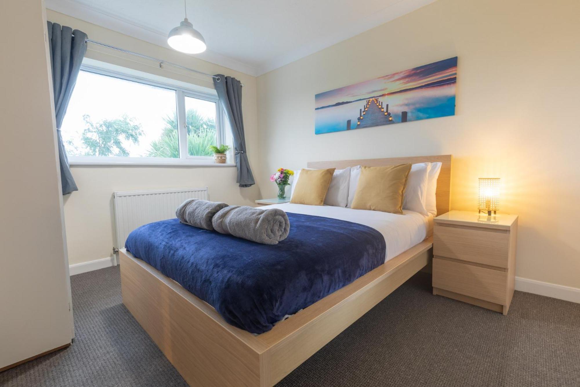 Leconfield Close - Comfy House And Free Parking Holiday home